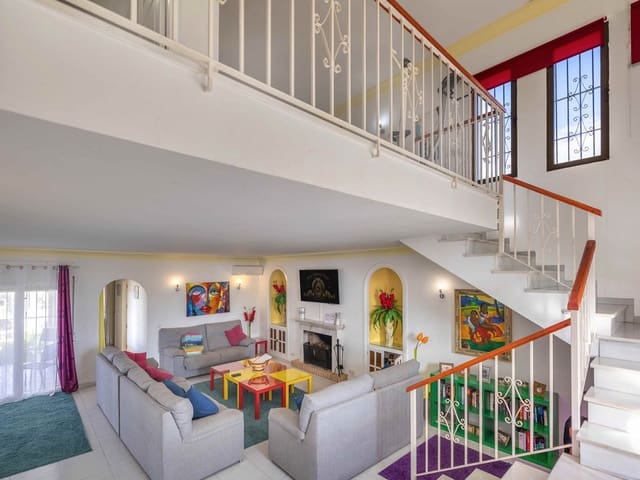 Image No.6-5 Bed Villa for sale