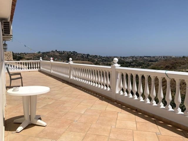 Image No.10-5 Bed Villa for sale