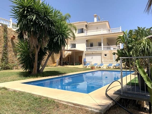 Image No.2-5 Bed Villa for sale