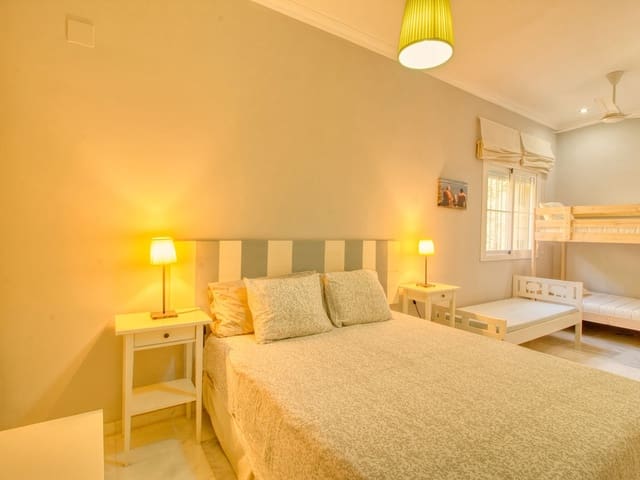 Image No.24-3 Bed Apartment for sale