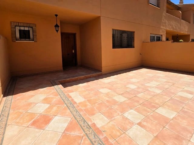 Image No.3-4 Bed Townhouse for sale
