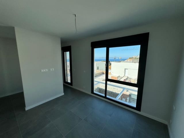 Image No.3-4 Bed Townhouse for sale