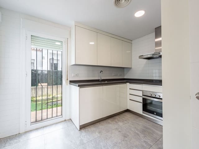 Image No.7-3 Bed Townhouse for sale