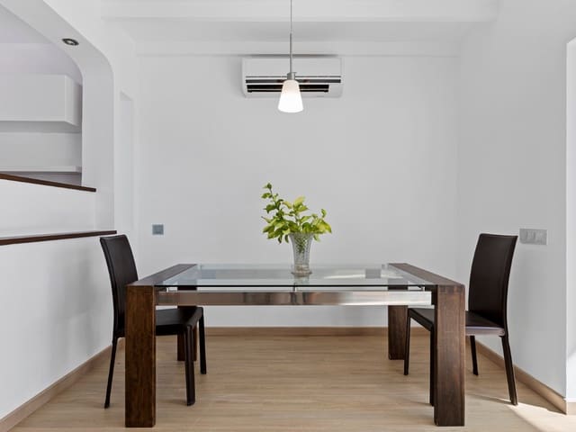 Image No.6-2 Bed Townhouse for sale