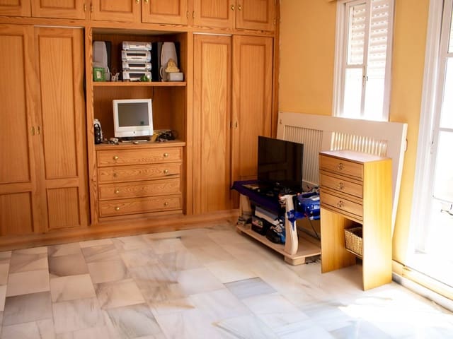 Image No.5-4 Bed Penthouse for sale