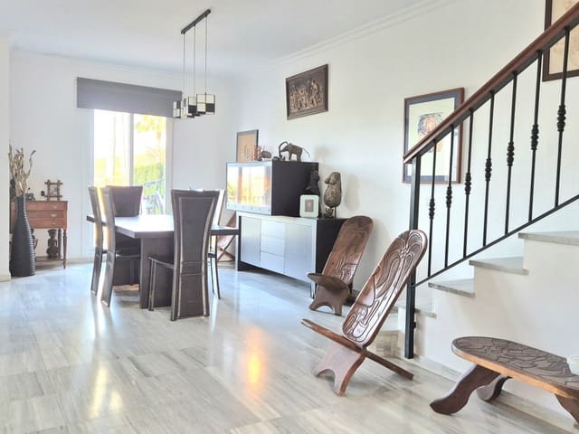 Image No.11-3 Bed Townhouse for sale