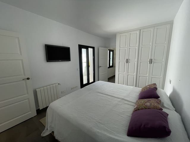 Image No.22-3 Bed Villa for sale