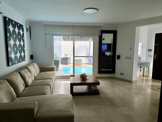 Image No.4-4 Bed Villa for sale