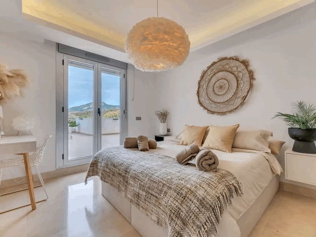 Image No.18-3 Bed Apartment for sale