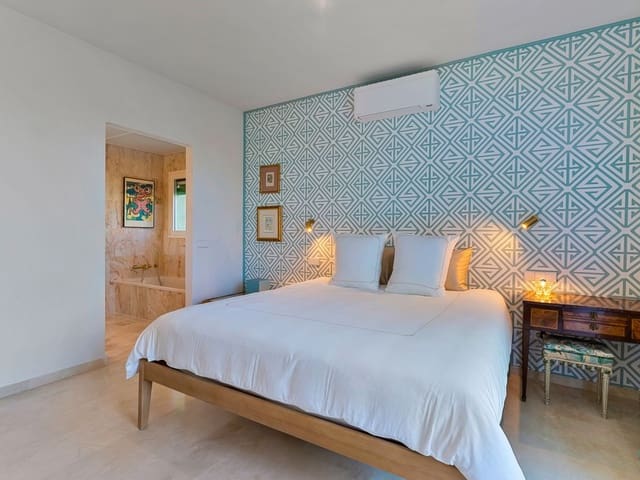 Image No.17-3 Bed Villa for sale