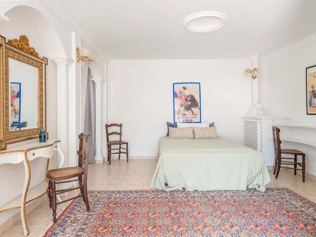 Image No.18-4 Bed Villa for sale