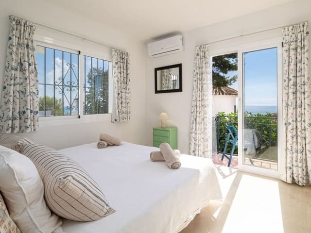 Image No.19-4 Bed Villa for sale