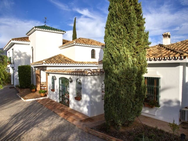 Image No.2-6 Bed Villa for sale