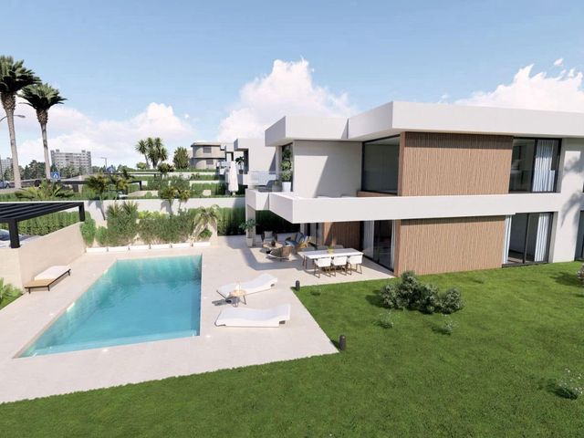 Image No.6-4 Bed Villa for sale