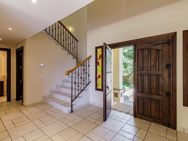 Image No.4-5 Bed Villa for sale