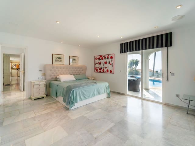 Image No.18-5 Bed Villa for sale