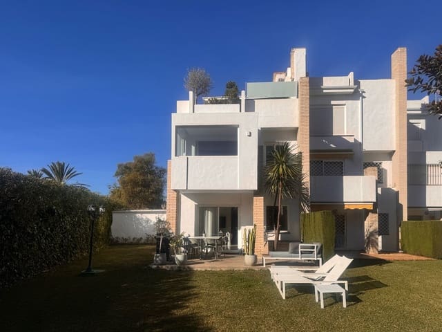 Image No.2-Maison de ville de 3 chambres à vendre à Nueva Andalucia