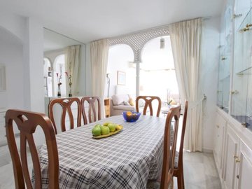 x-271852766
