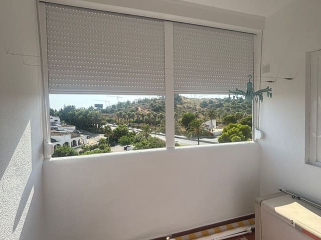 Image No.3-Appartement de 2 chambres à vendre à Estepona