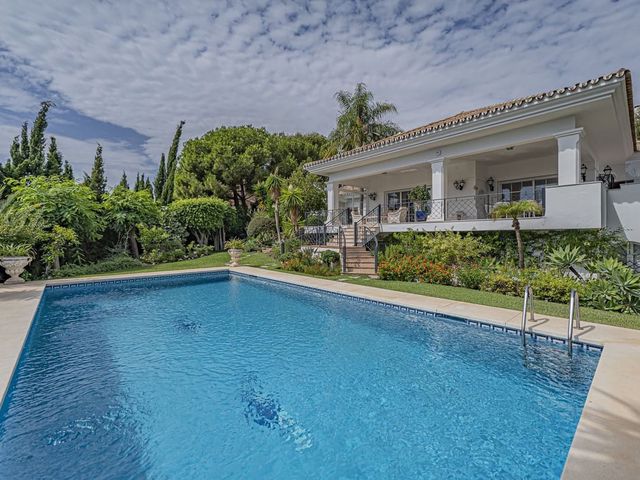 Image No.4-4 Bed Villa for sale