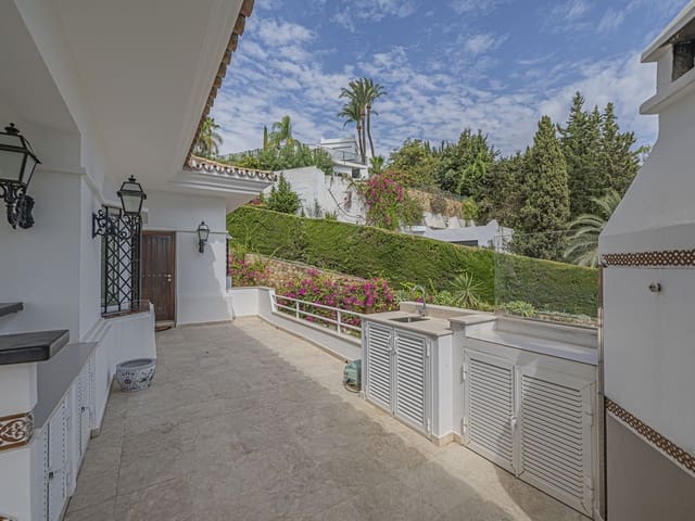 Image No.9-4 Bed Villa for sale