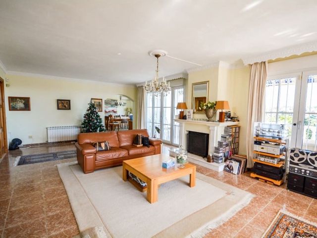 Image No.8-Villa de 8 chambres à vendre