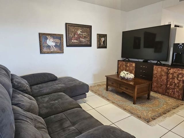 Image No.8-4 Bed Villa for sale