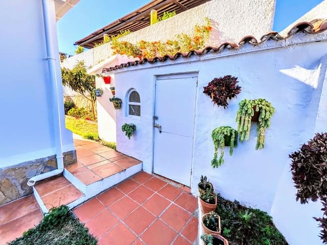 Image No.4-4 Bed Villa for sale