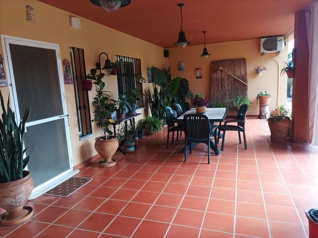 Image No.7-4 Bed Country House for sale