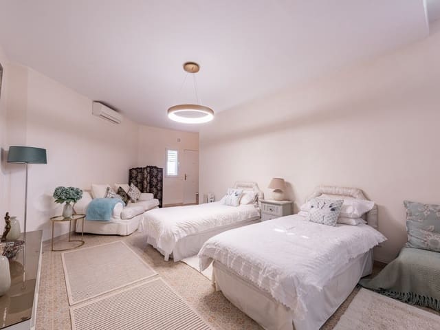 Image No.16-Villa de 6 chambres à vendre à Mijas