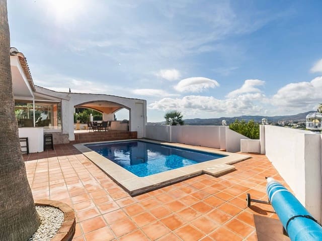 Image No.3-4 Bed Villa for sale