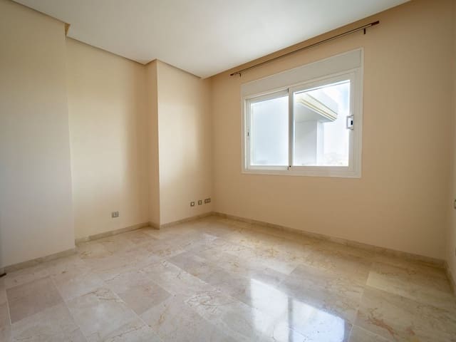 Image No.17-3 Bed Apartment for sale