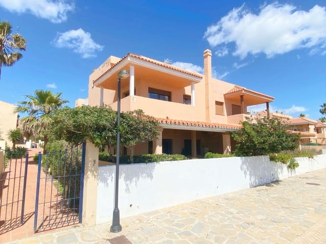 Image No.4-4 Bed Townhouse for sale