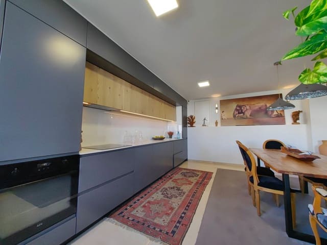 Image No.11-3 Bed Apartment for sale