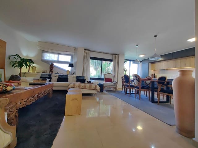 Image No.6-3 Bed Apartment for sale