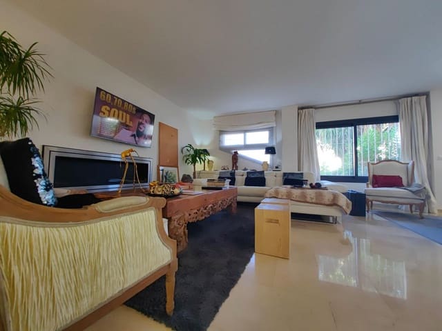 Image No.8-3 Bed Apartment for sale