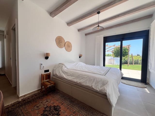 Image No.7-Villa de 3 chambres à vendre à Estepona