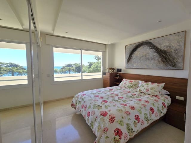 Image No.9-3 Bed Apartment for sale