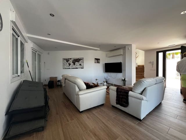 Image No.6-4 Bed Villa for sale