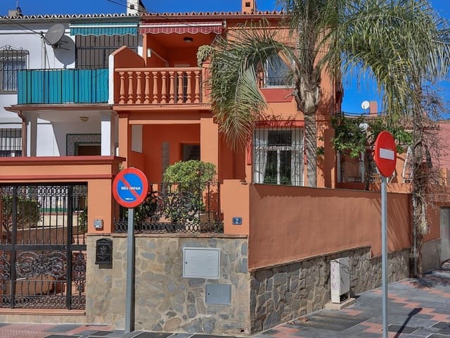 Image No.2-4 Bed Townhouse for sale