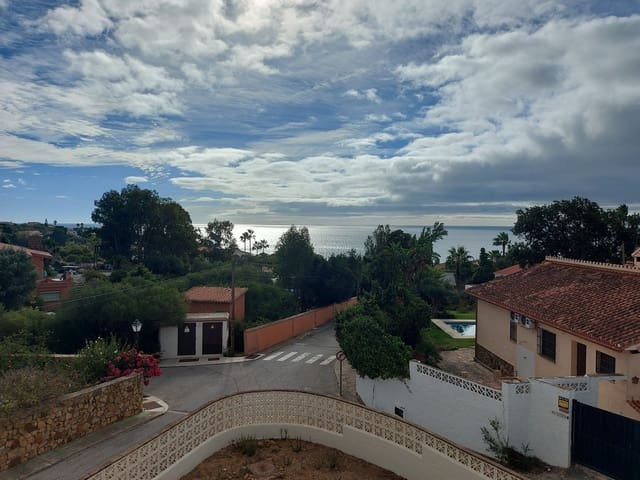 Image No.10-4 Bed Villa for sale