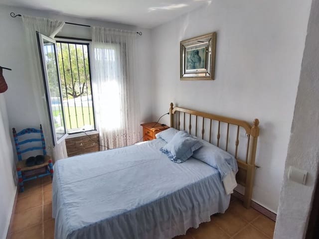 Image No.9-3 Bed Country House for sale
