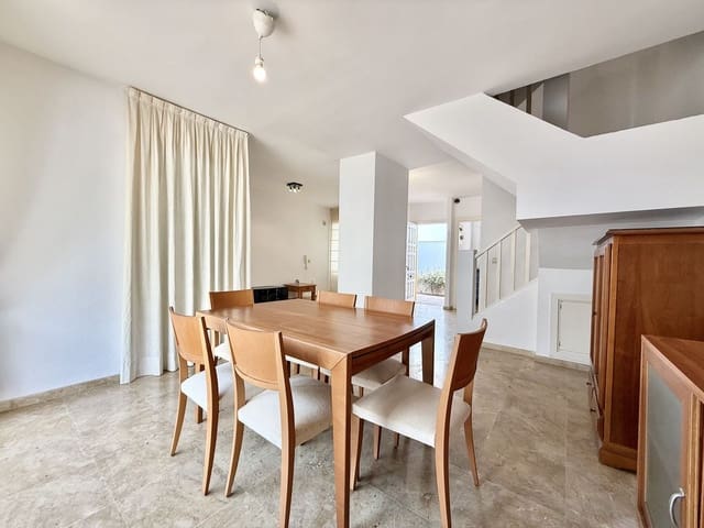 Image No.11-3 Bed Townhouse for sale