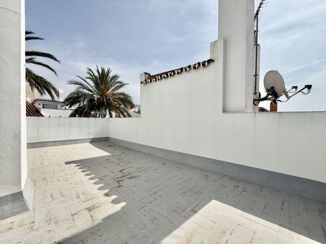 Image No.6-3 Bed Townhouse for sale