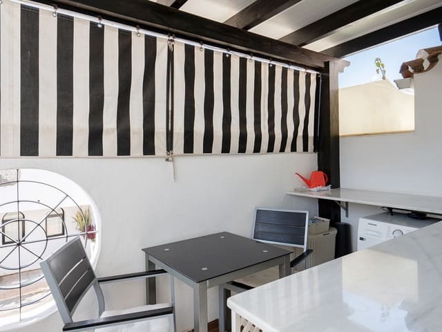 Image No.16-3 Bed Townhouse for sale