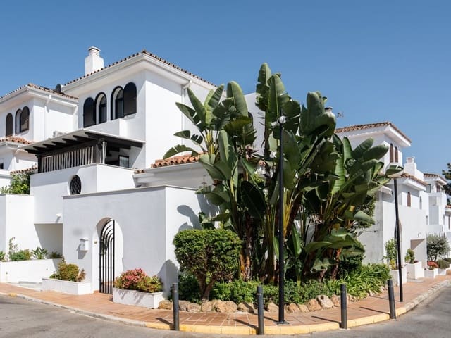 Image No.3-3 Bed Townhouse for sale