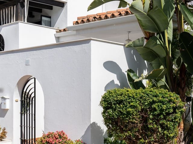 Image No.6-3 Bed Townhouse for sale