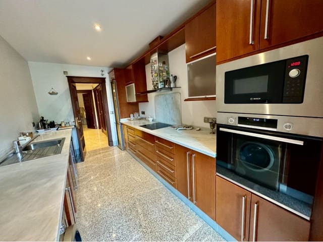 Image No.16-3 Bed Apartment for sale