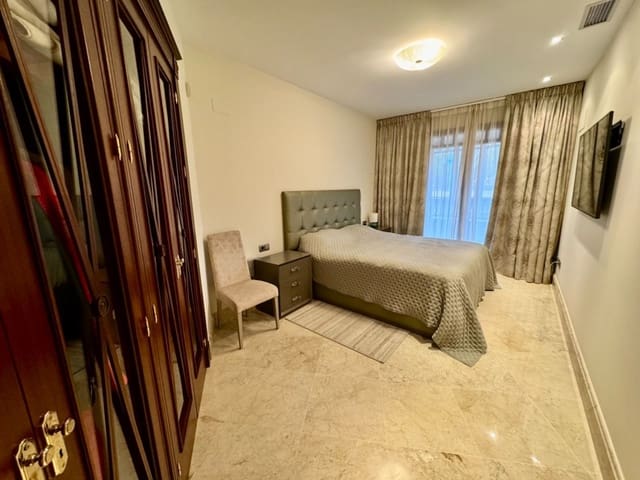 Image No.18-3 Bed Apartment for sale