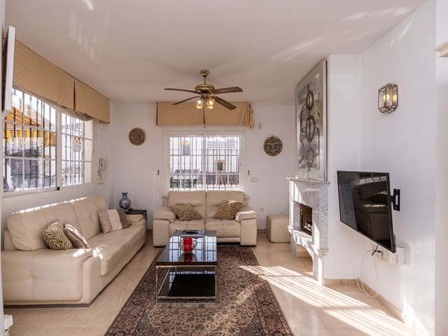 Image No.8-3 Bed Townhouse for sale